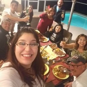 Meet your Posher, Raquel